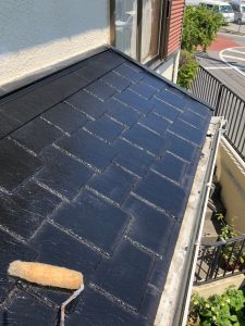 横浜市神奈川区　屋根修理　屋根塗装　下屋根　下塗り２